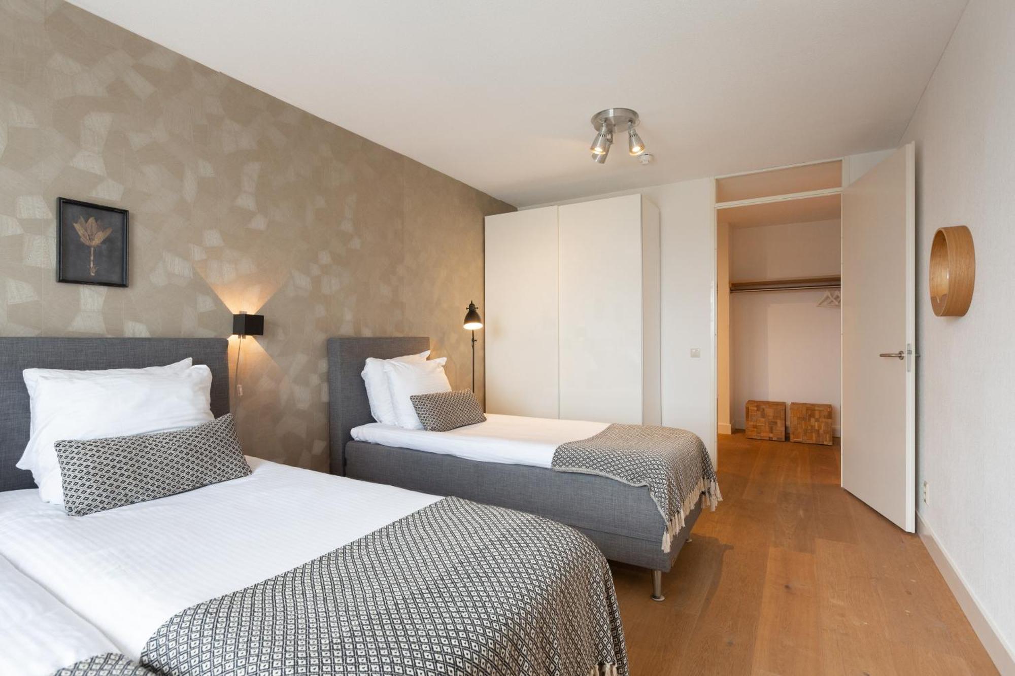Bizstay Harbour III Scheveningen Apartments Хага Стая снимка