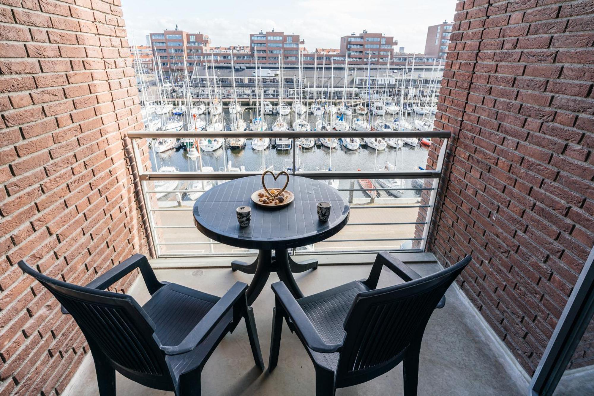 Bizstay Harbour III Scheveningen Apartments Хага Стая снимка